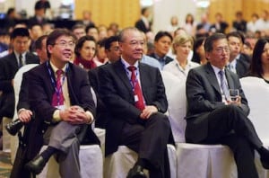 Kwek Leng Beng, executive chairman of Hong Leong Group (right), was the opening speaker for the first WIT in 2005.