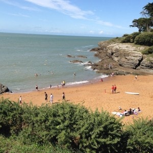 Walking distance to the beach: A key attraction. That and wifi.