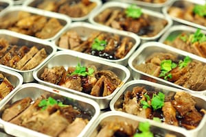 Onboard sales of food and beverages contribute to hike in ancillary revenue. (Im,age credit: think4photop/Shutterstock)